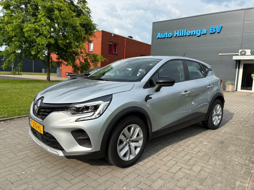Renault Captur (2023) — foto 1