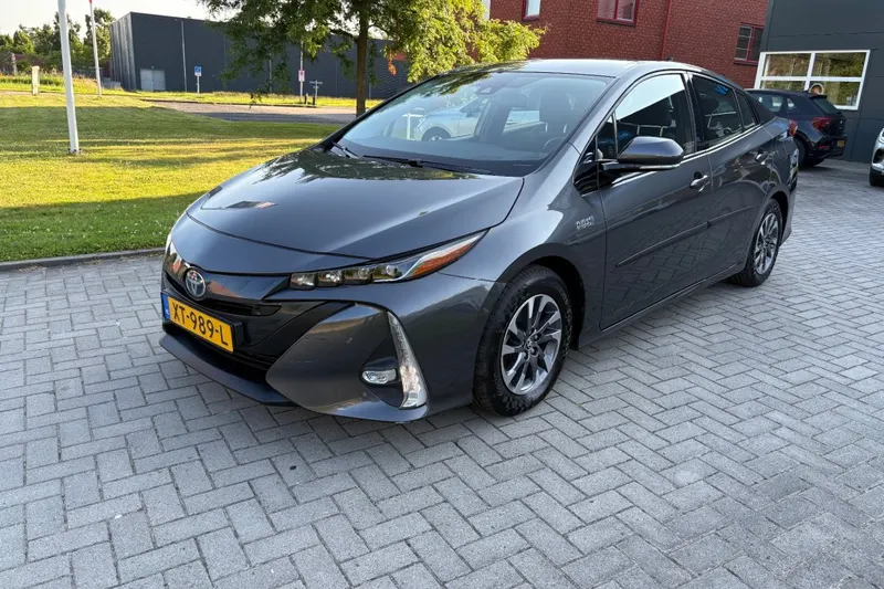 Toyota Prius (2019)
