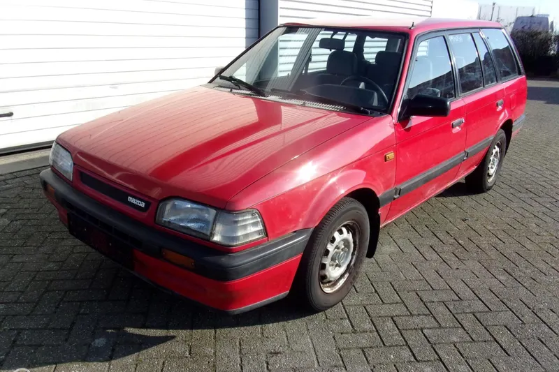 Mazda 323 (1992)