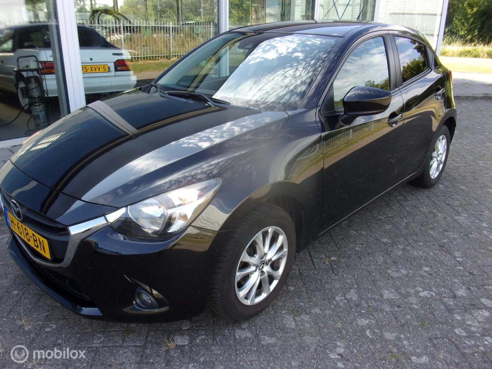 Mazda 2 (2017) — foto 1