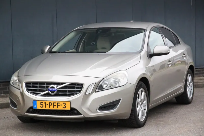 Volvo S60 (2011)