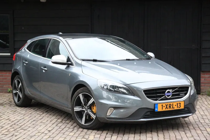 Volvo V40 (2014)