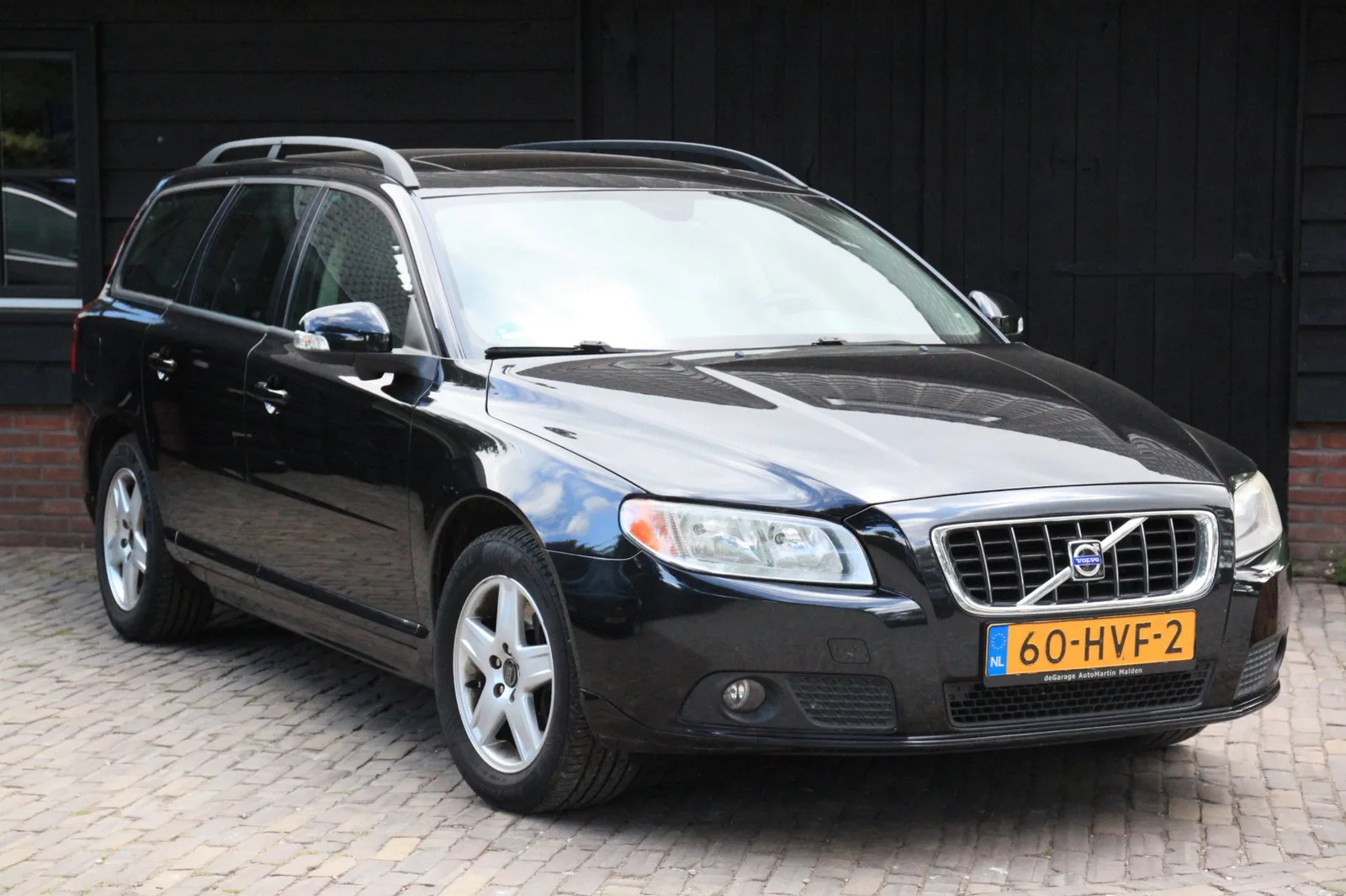 Volvo V70 (2009) — foto 1