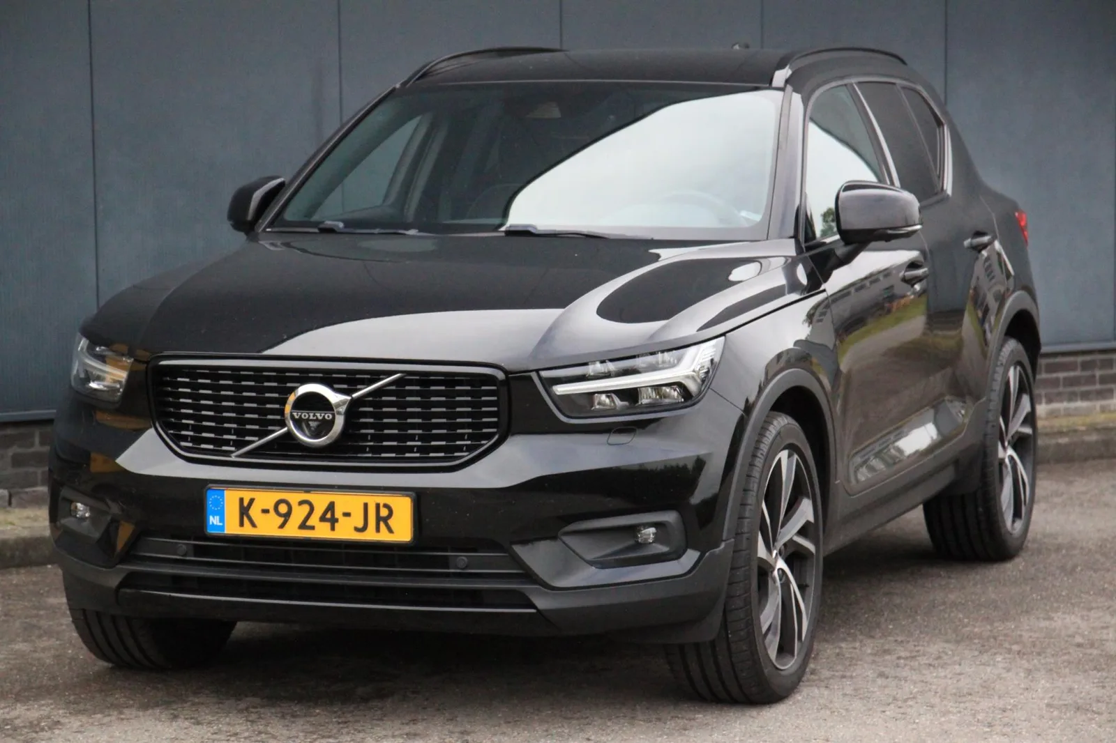 Volvo XC40 (2020) — foto 1