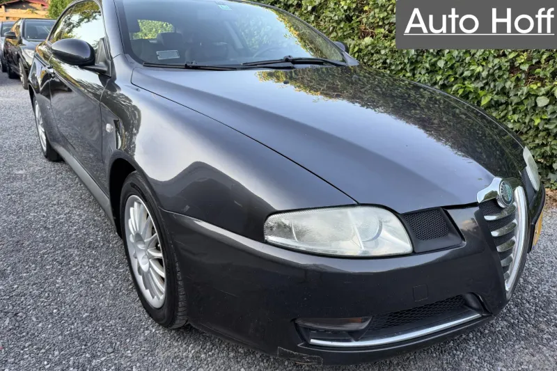 Alfa Romeo GT (2007)
