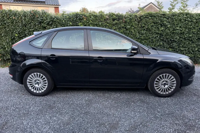 Ford Focus (2010)