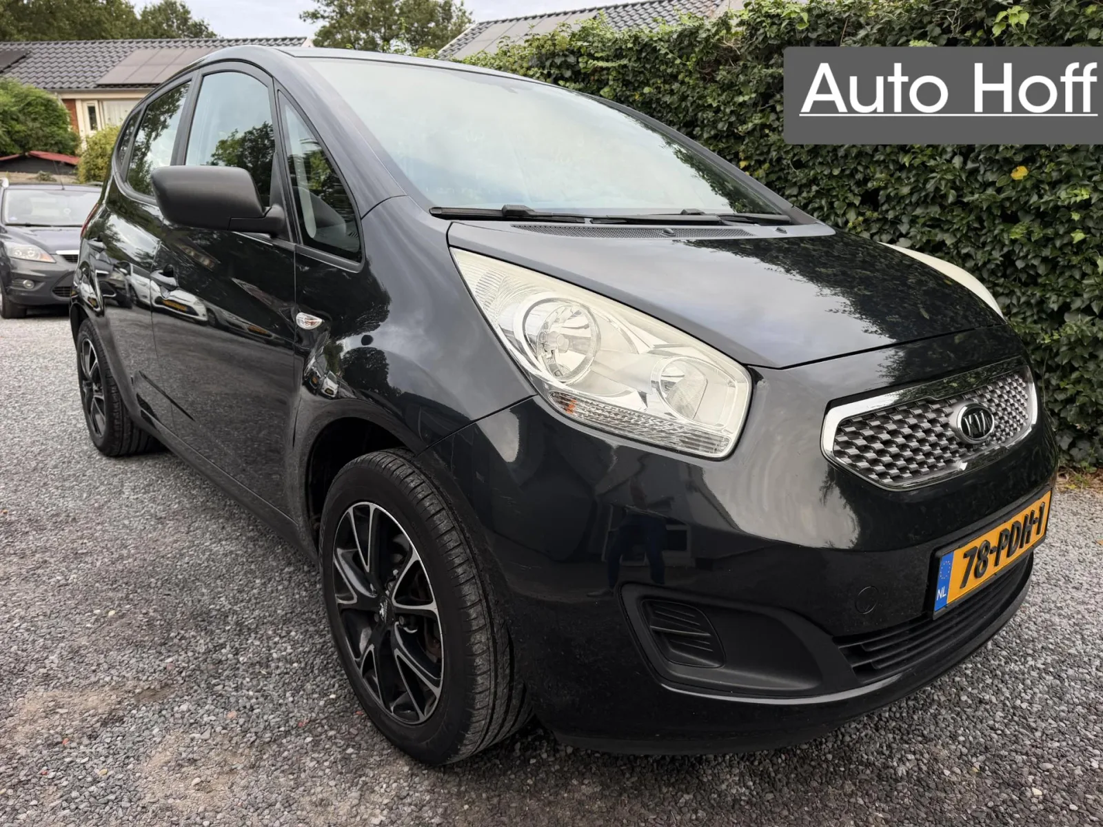 Kia Venga (2011) — foto 1