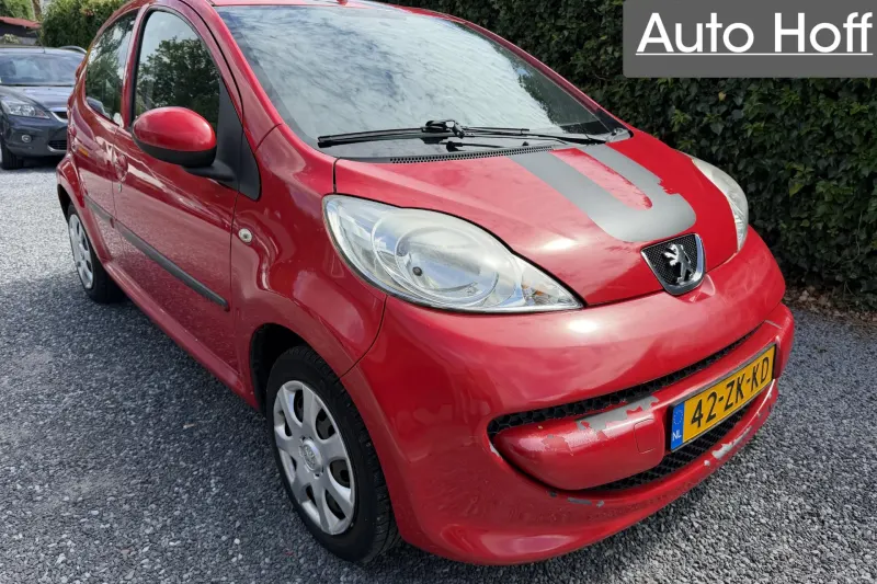 Peugeot 107 (2008)