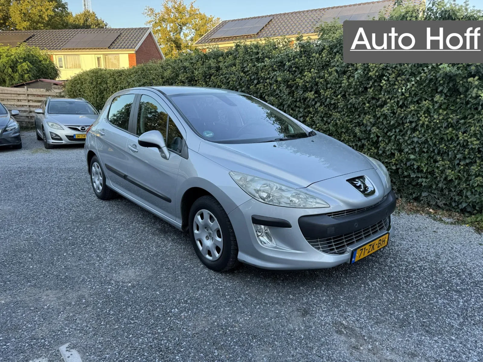 Peugeot 308 (2008) — foto 1