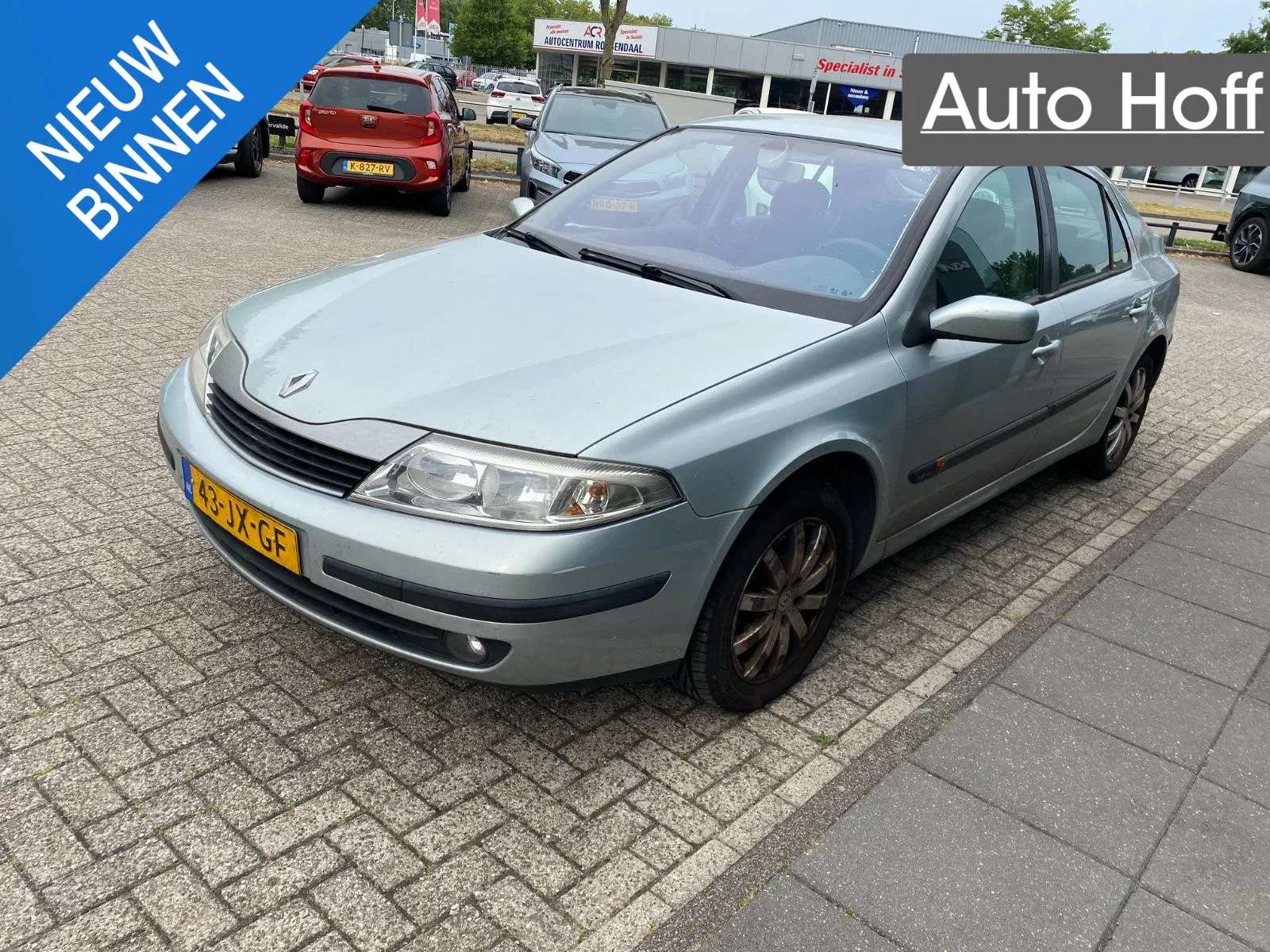 Renault Laguna (2002) — foto 1