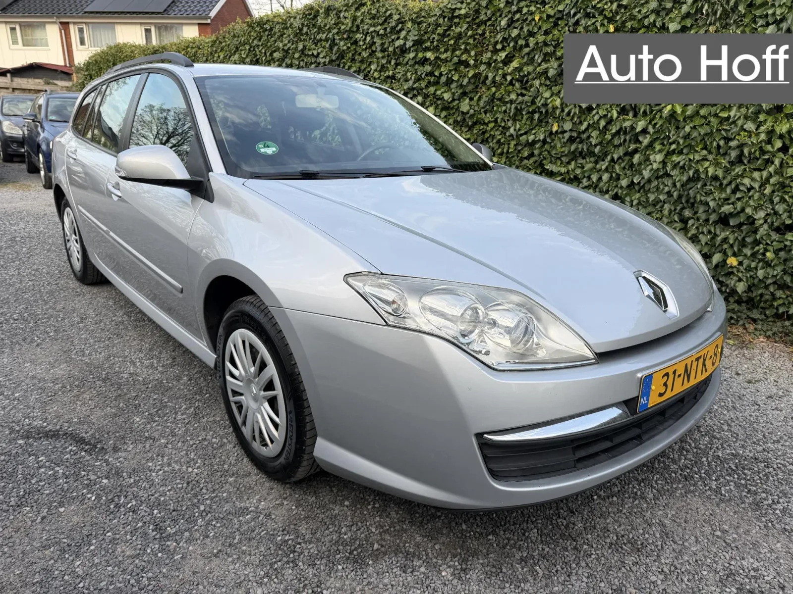Renault Laguna (2010) — foto 1
