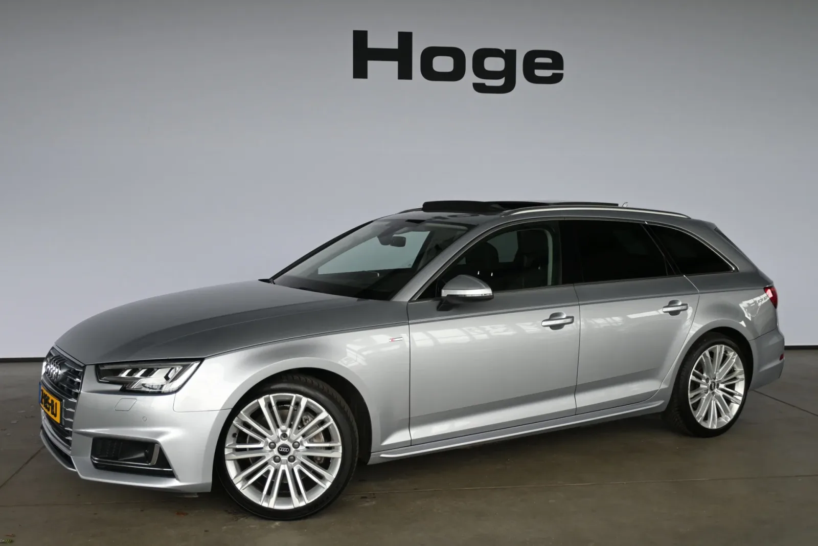 Audi A4 (2016) — foto 1