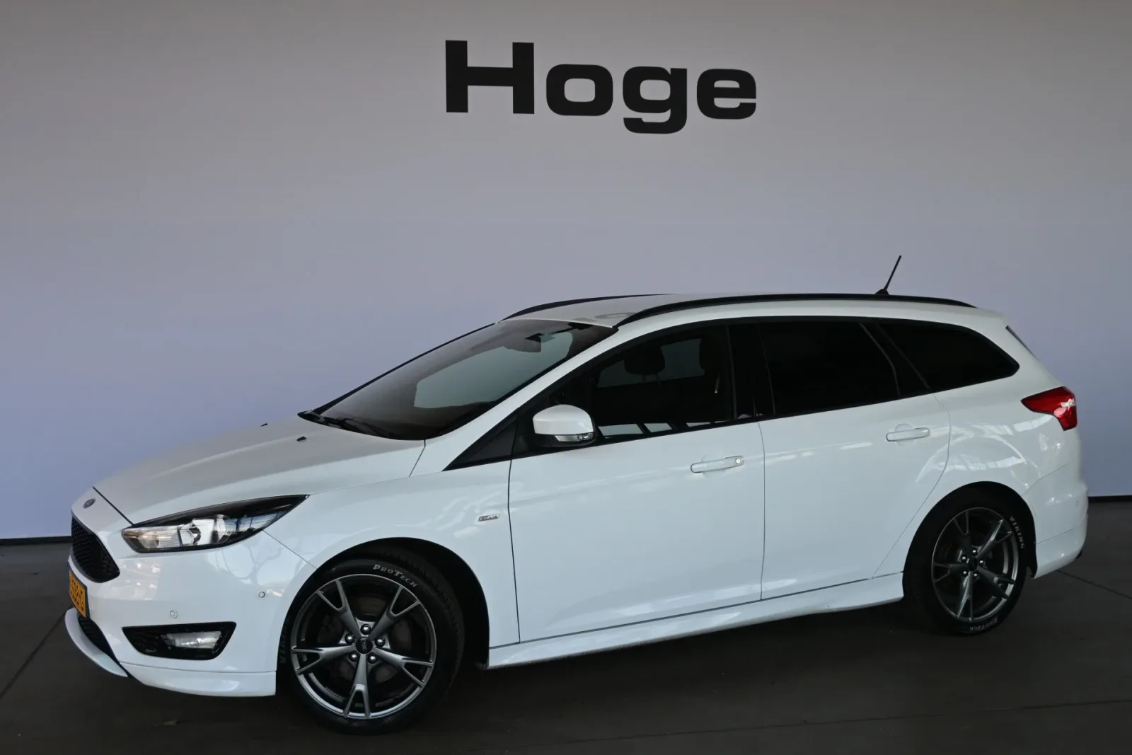 Ford Focus (2018) — foto 1