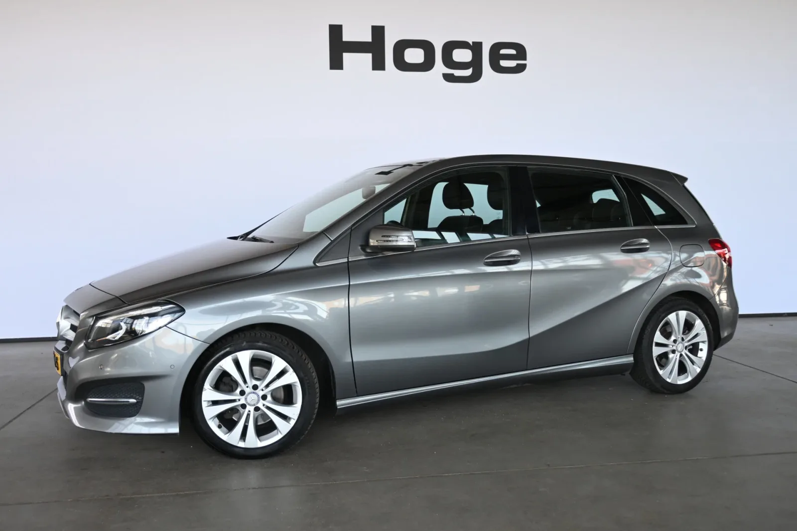 Mercedes-Benz B-Klasse (2016) — foto 1