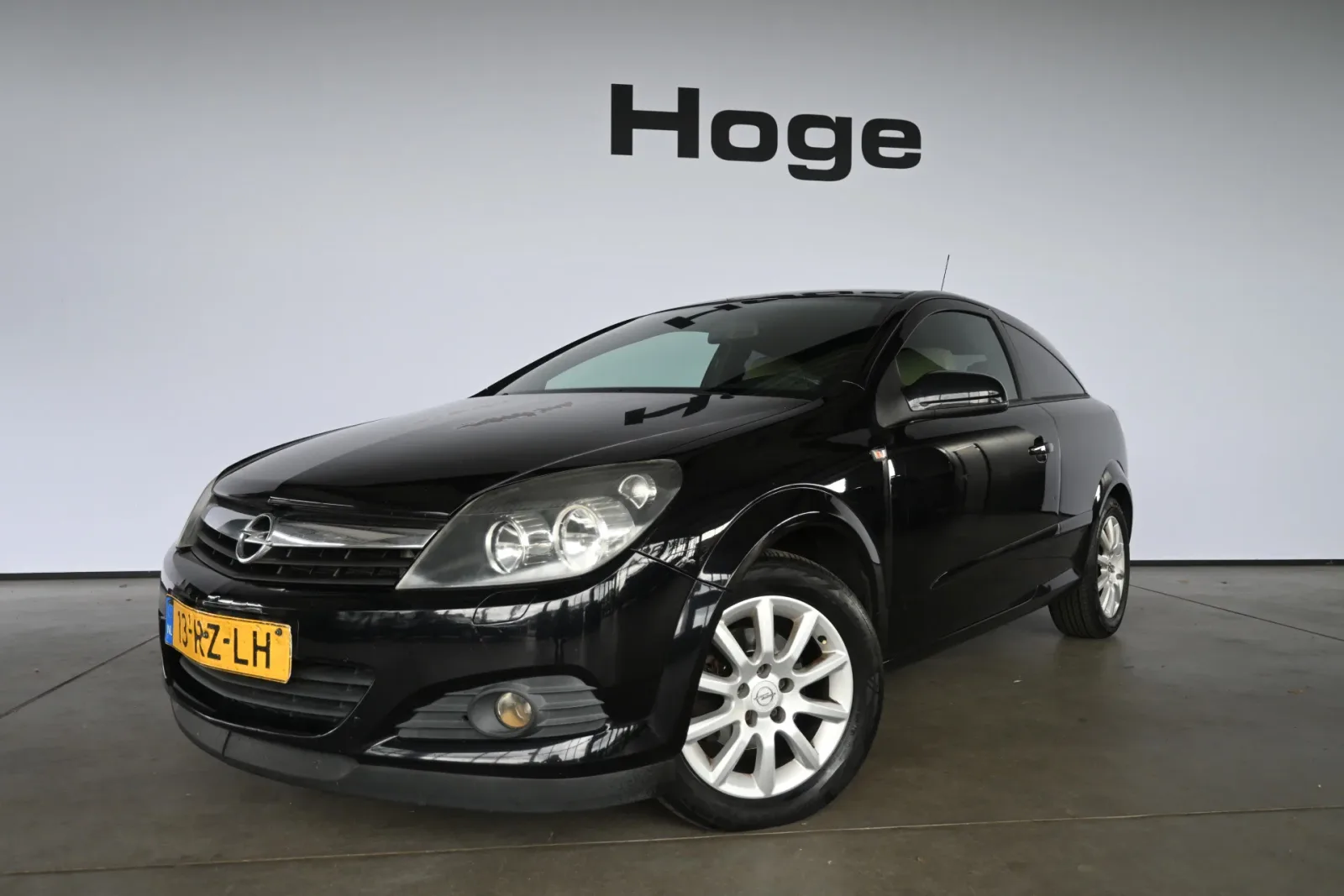 Opel Astra (2005) — foto 1