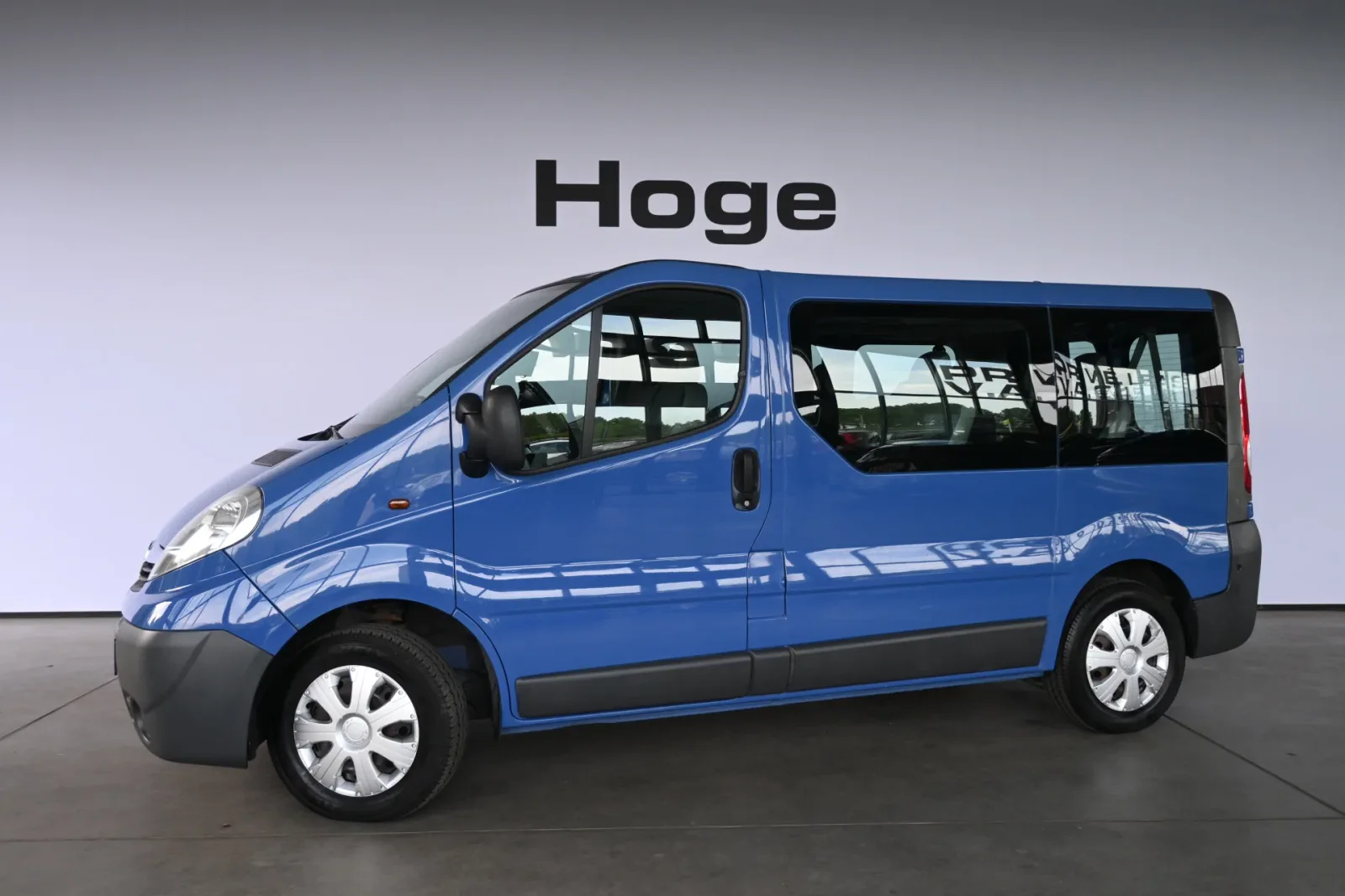 Opel Vivaro (2010) — foto 1