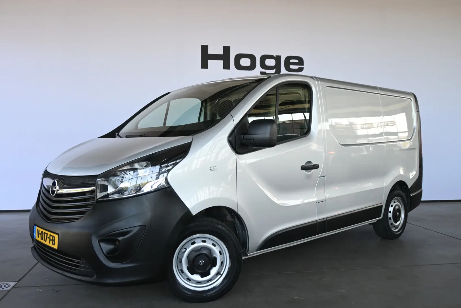 Opel Vivaro (2017) — foto 1