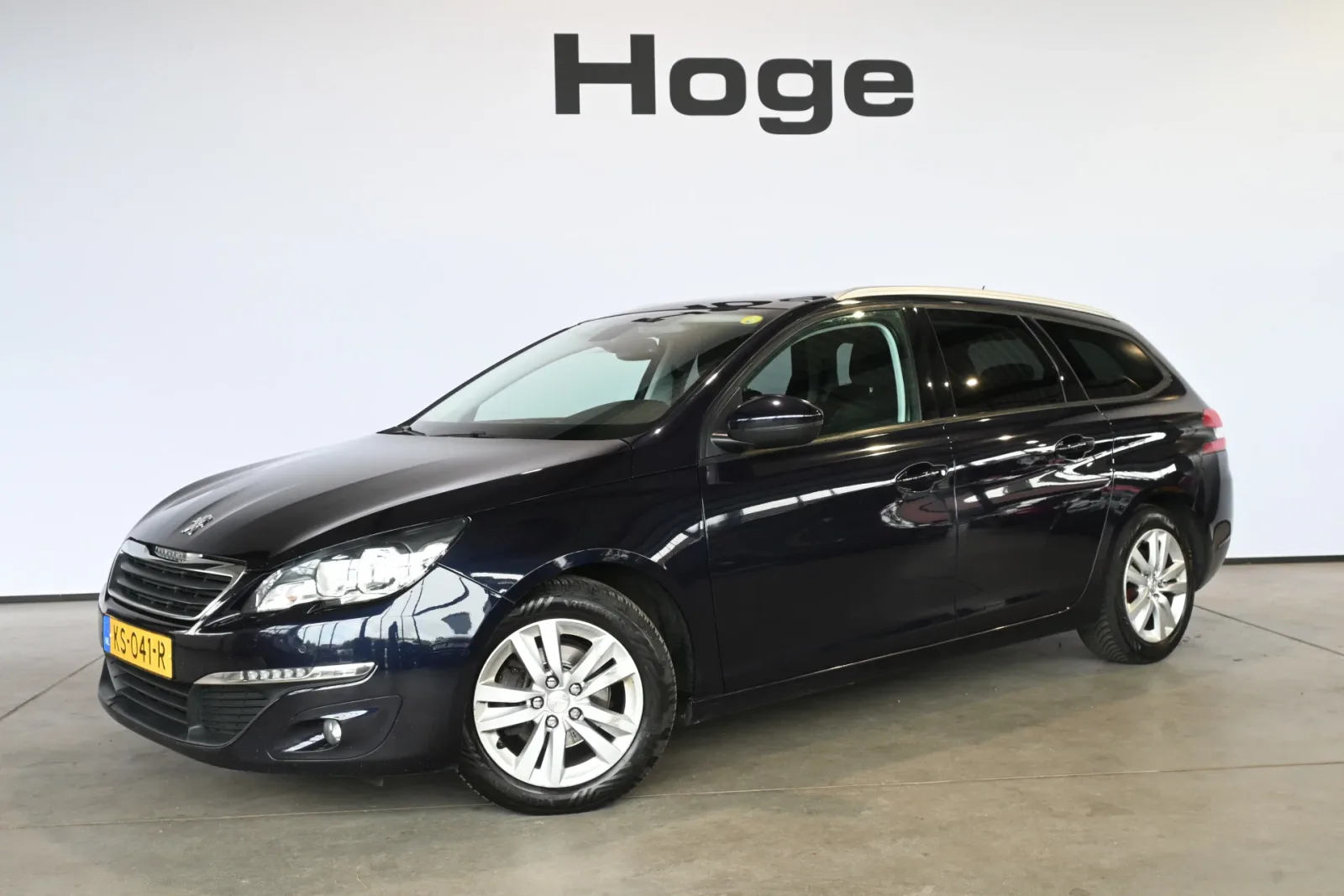 Peugeot 308 (2016) — foto 1
