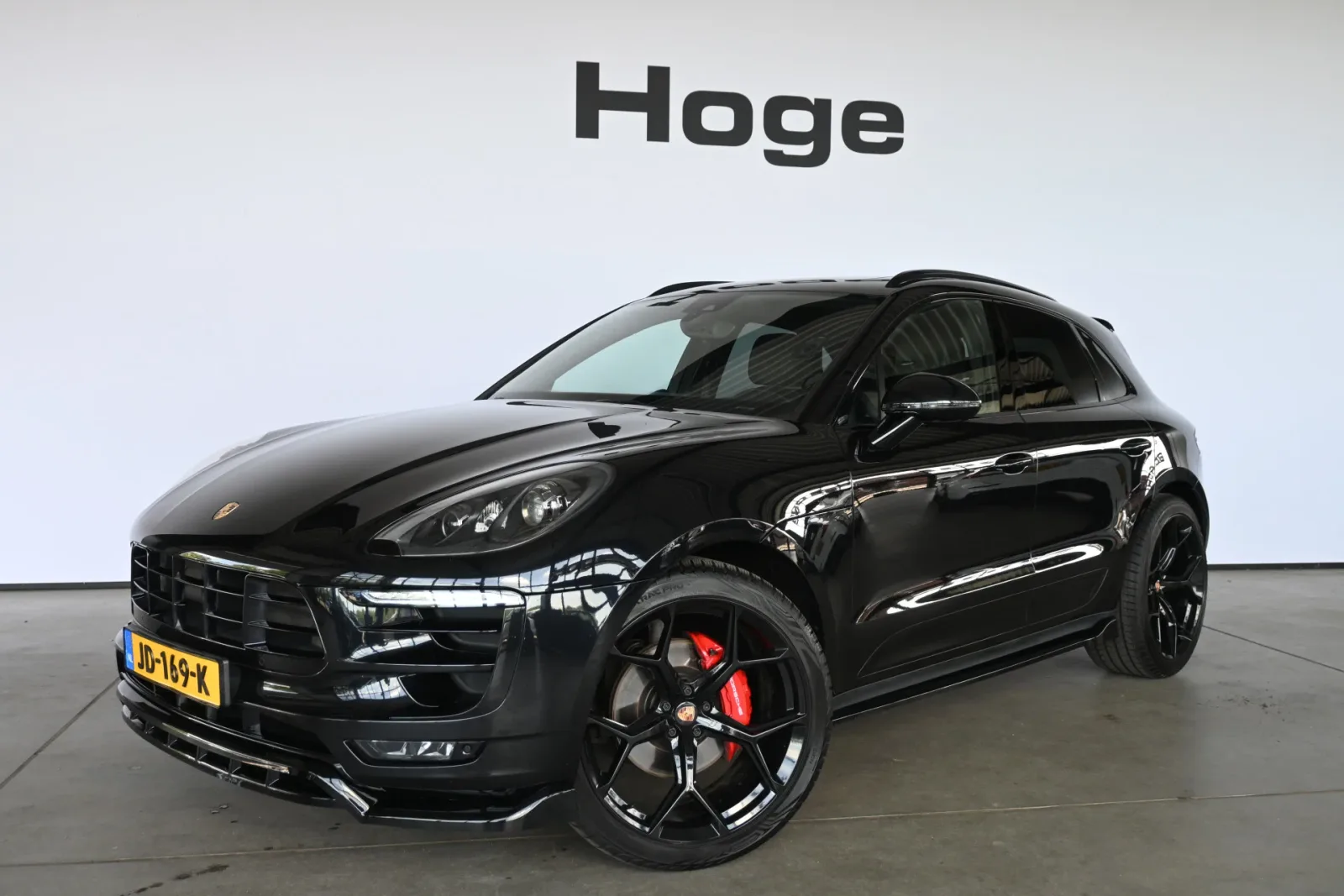Porsche Macan (2016) — foto 1