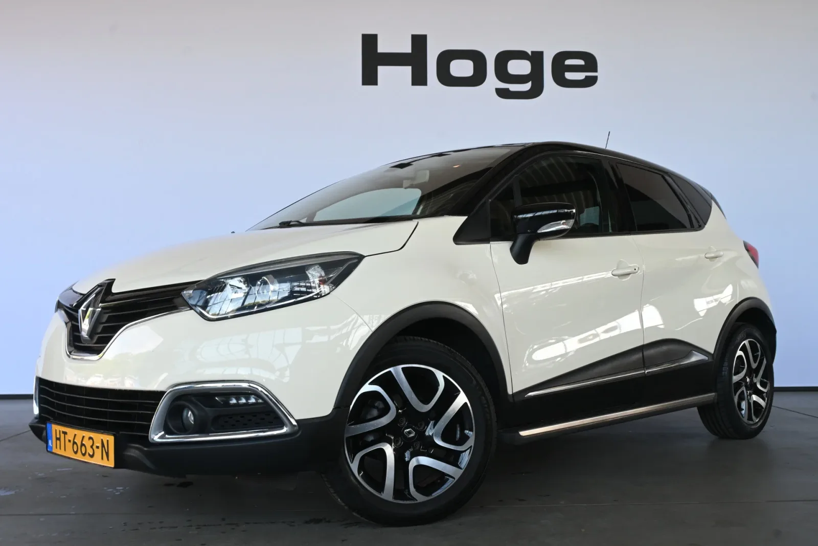 Renault Captur (2016) — foto 1