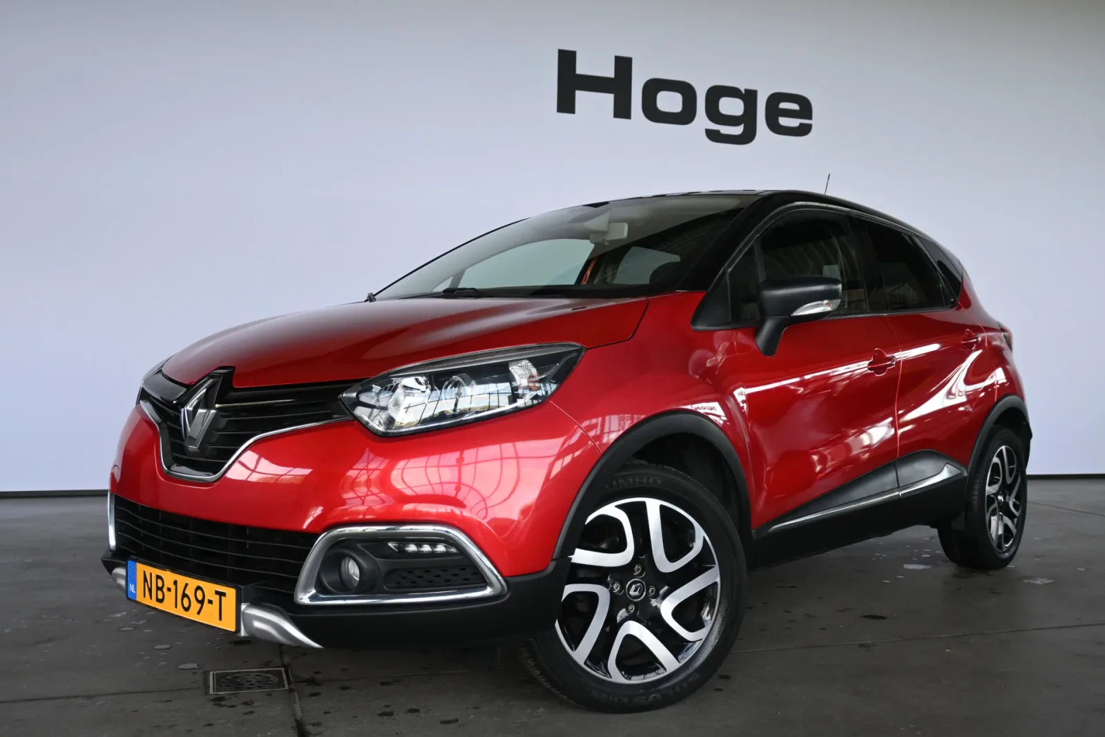 Renault Captur (2017) — foto 1