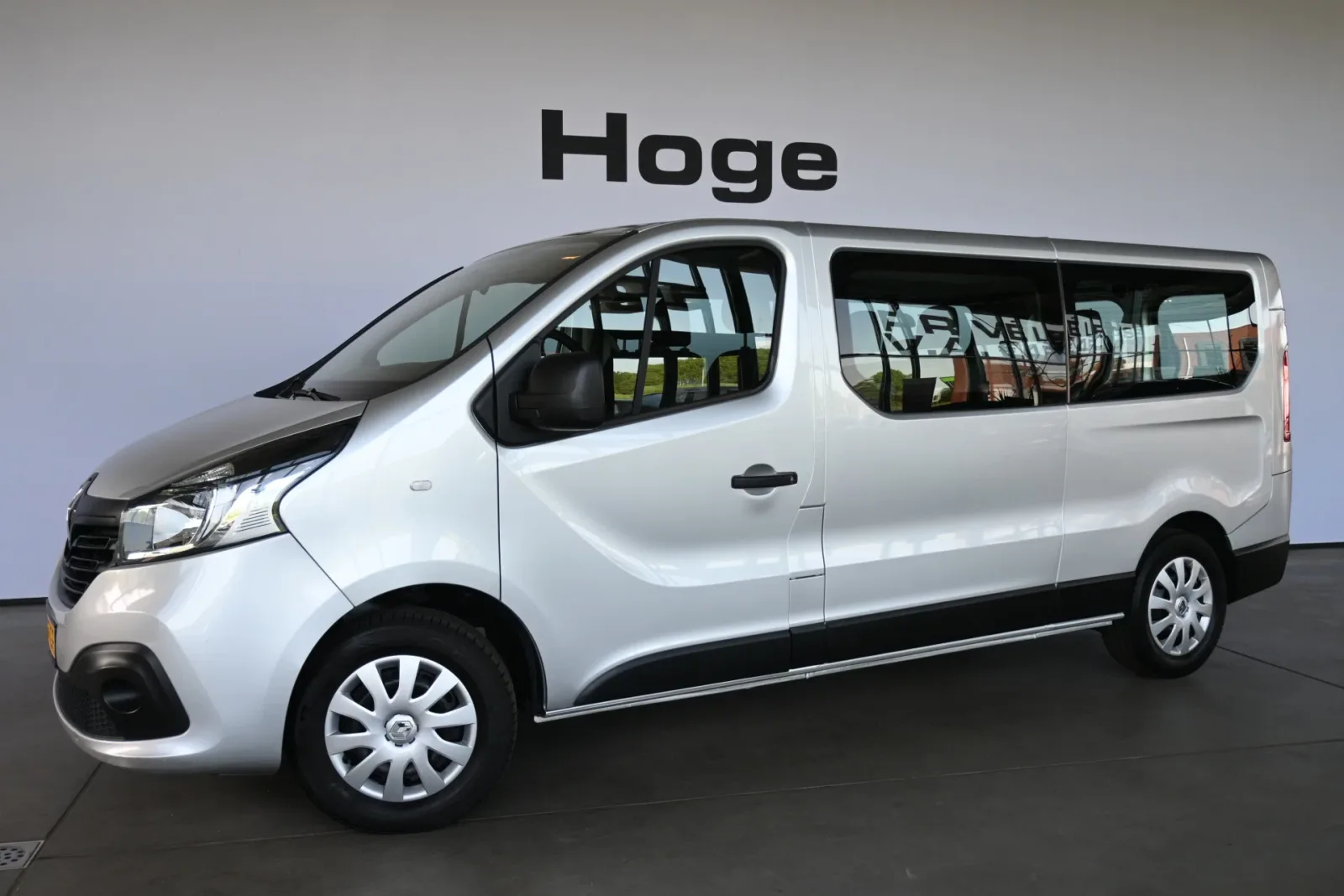 Renault Trafic (2016) — foto 1