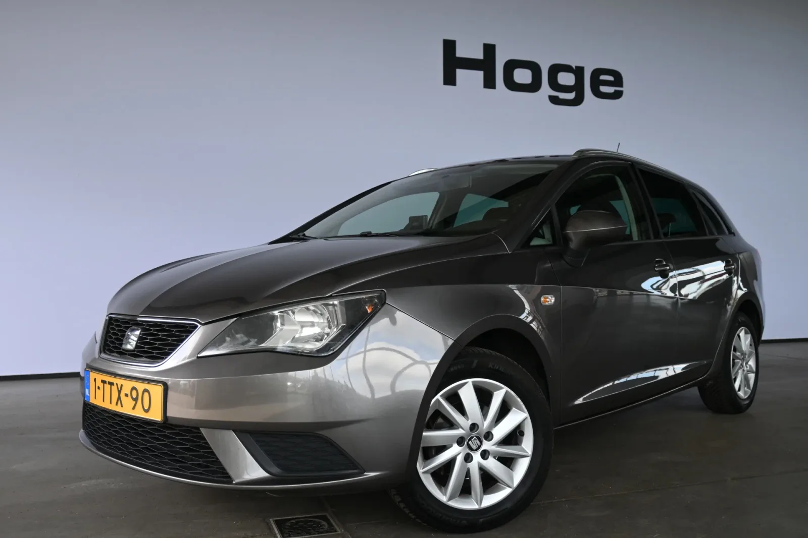 SEAT Ibiza (2014) — foto 1