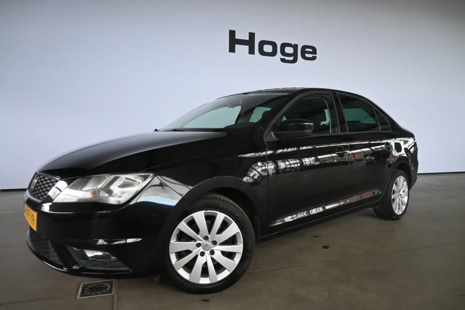 SEAT Toledo (2013) — foto 1