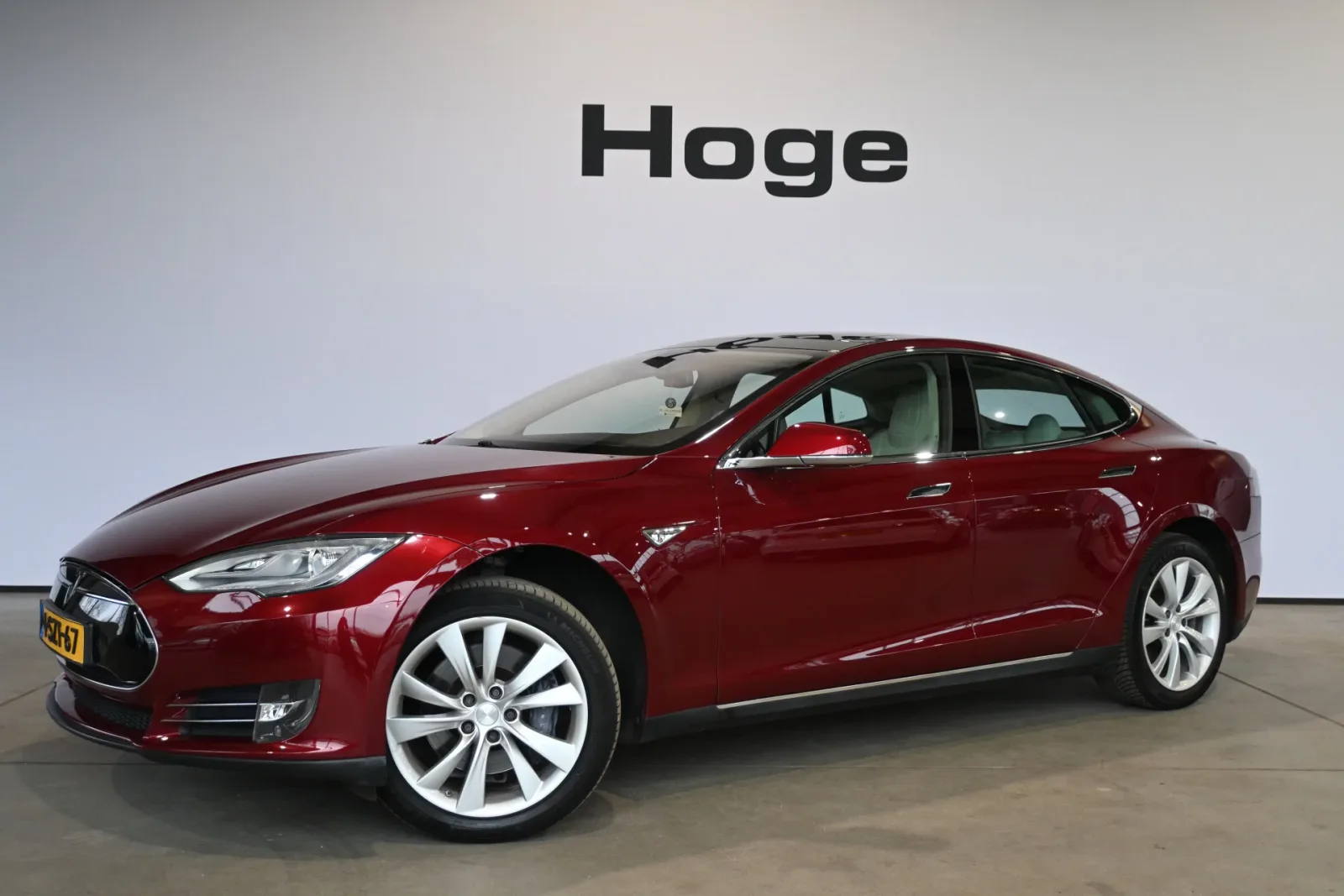 Tesla Model S (2013) — foto 1