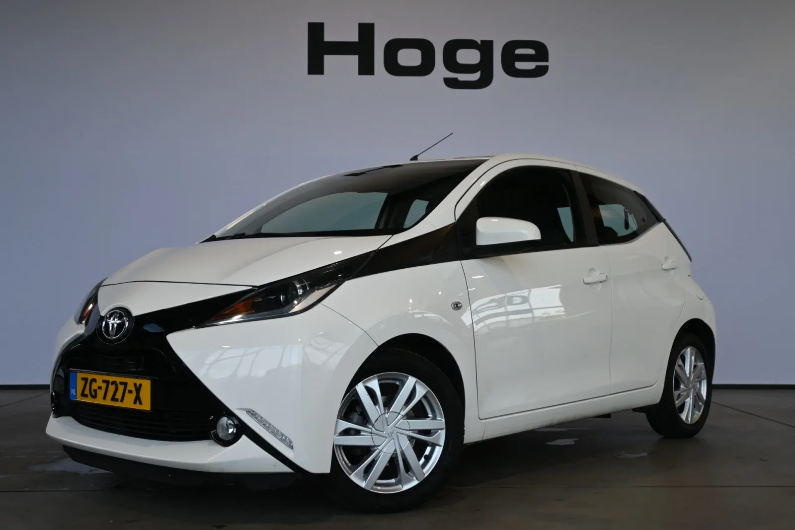Toyota Aygo (2016) — foto 1