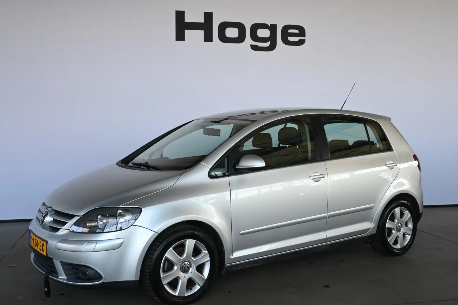 Volkswagen Golf (2005) — foto 1