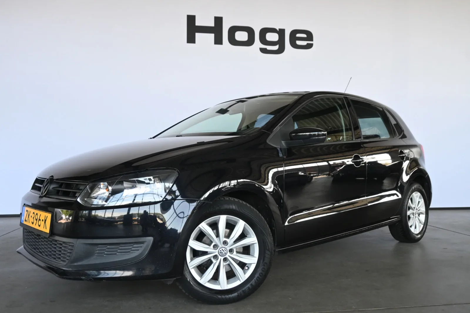 Volkswagen Polo (2009) — foto 1