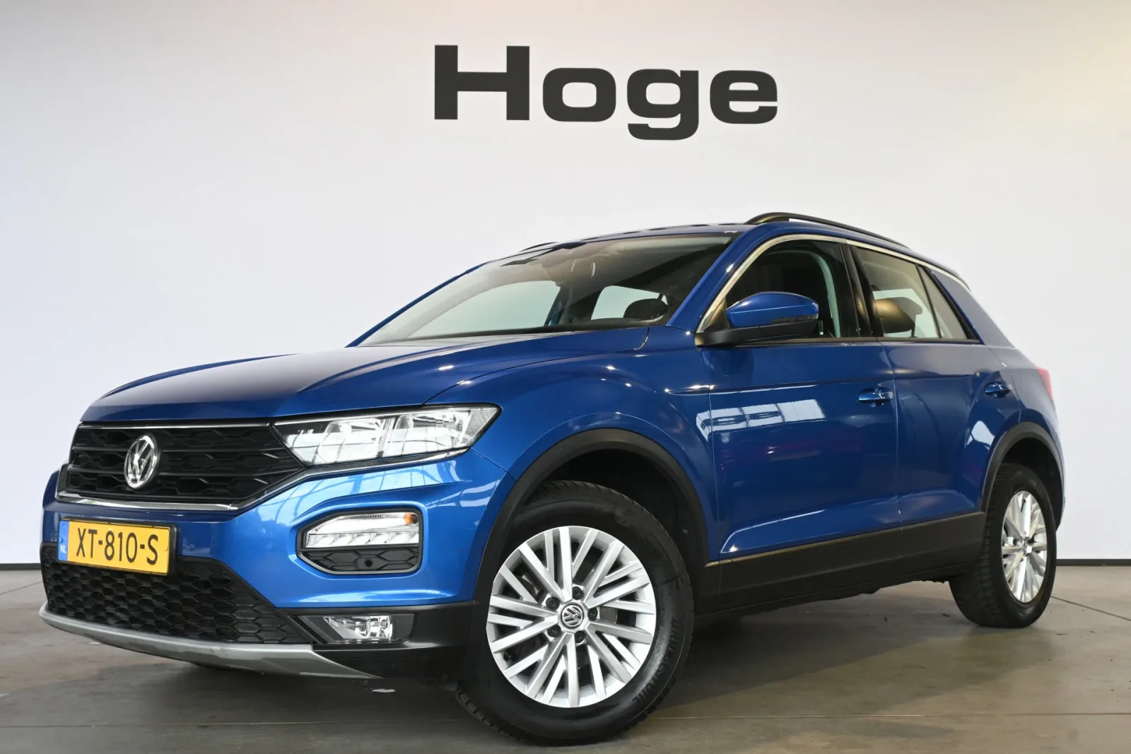 Volkswagen T-Roc (2019) — foto 1