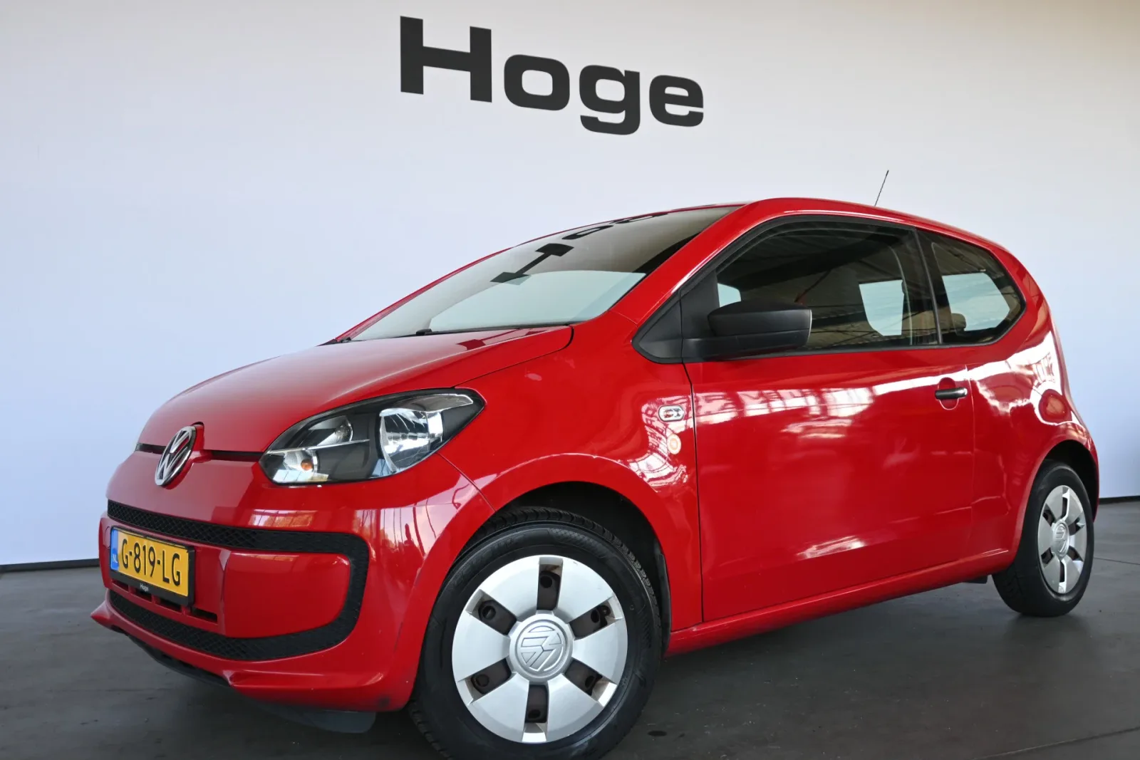 Volkswagen Up! (2013) — foto 1