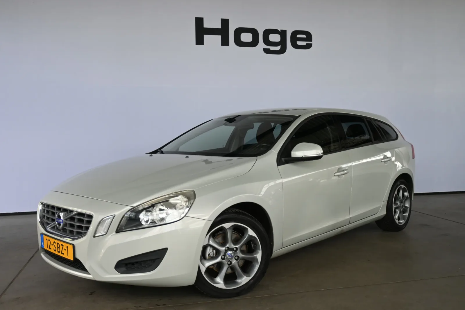 Volvo V60 (2011) — foto 1