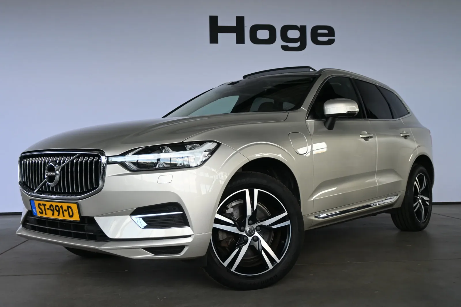 Volvo XC60 (2018) — foto 1