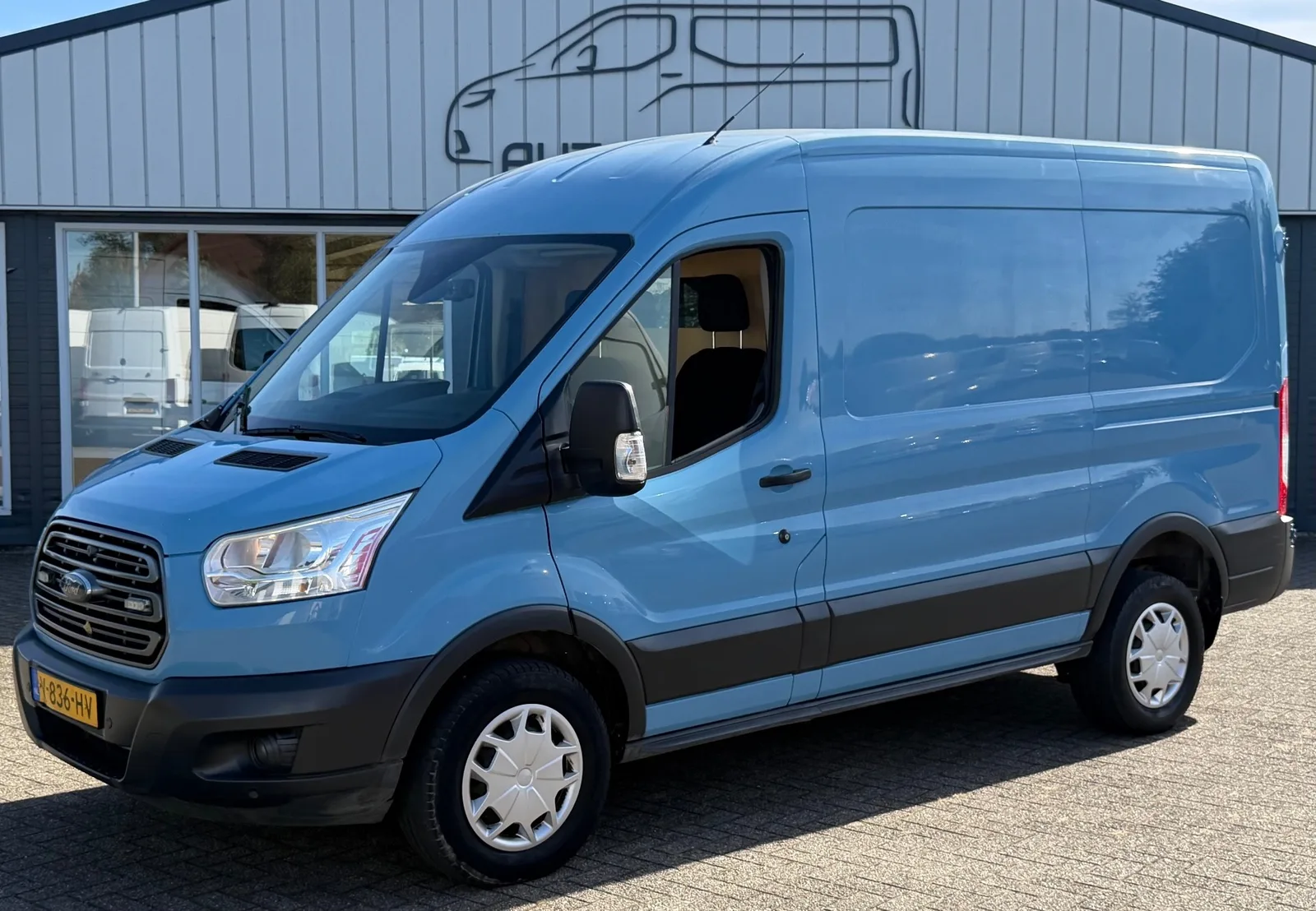 Ford Transit (2017) — foto 1