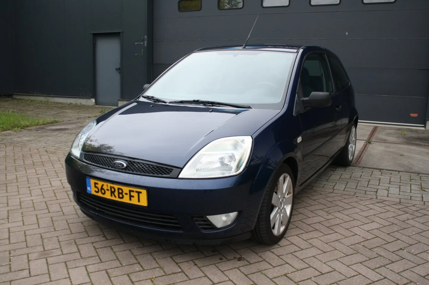 Ford Fiesta (2005) — foto 1