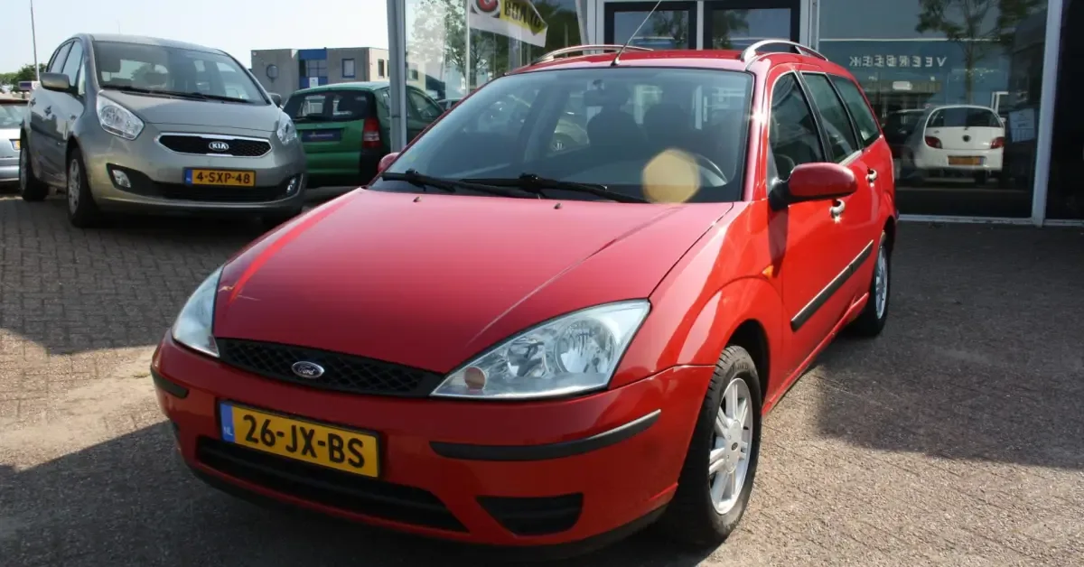 Ford Focus (2002) — foto 1