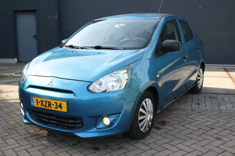 Mitsubishi Space Star (2014)
