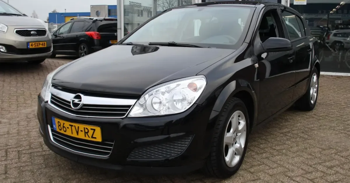 Opel Astra (2007) — foto 1