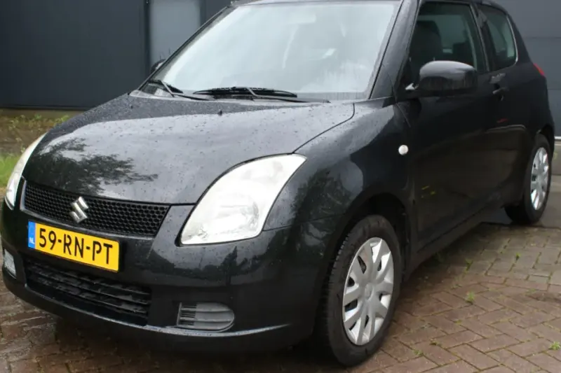 Suzuki Swift (2005)