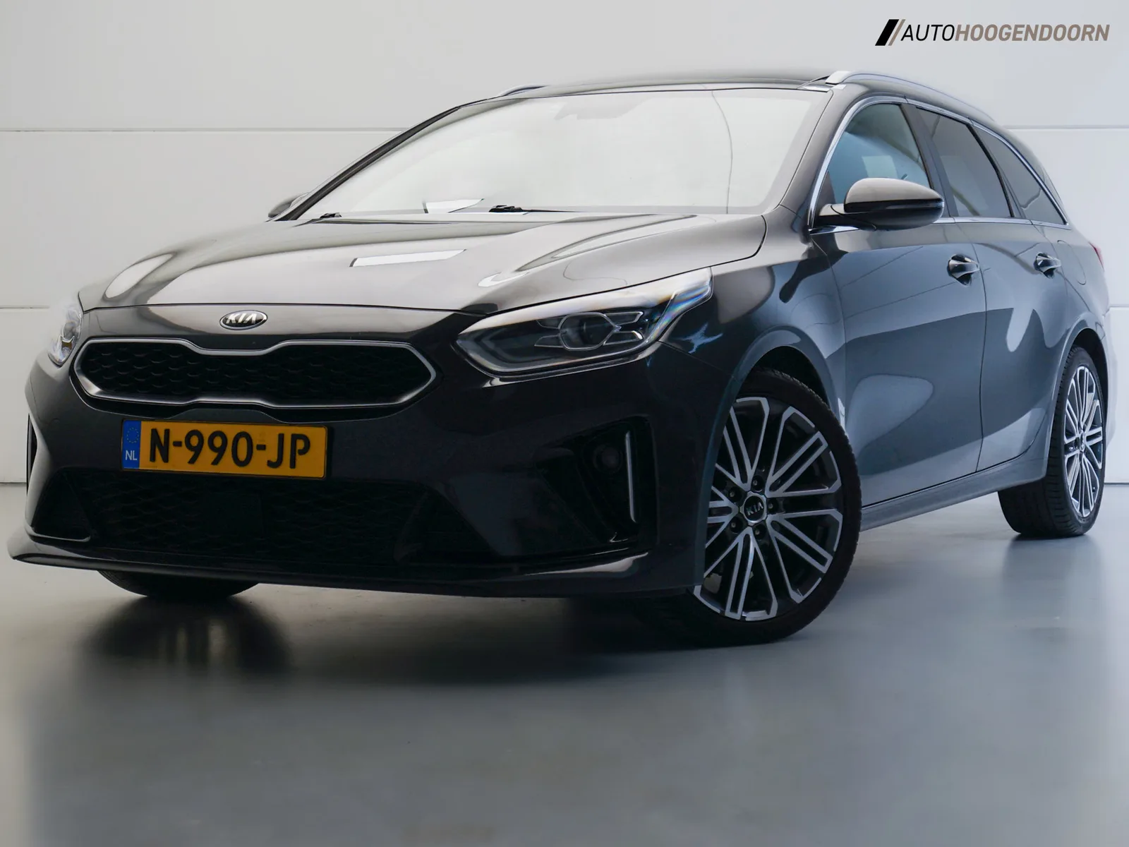Kia Ceed Sportswagon (2021) — foto 1