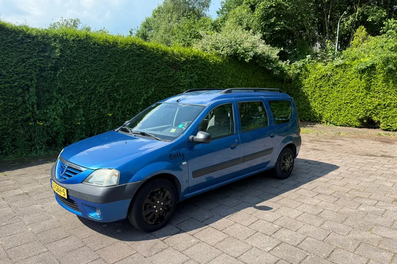 Dacia Logan MCV (2008)