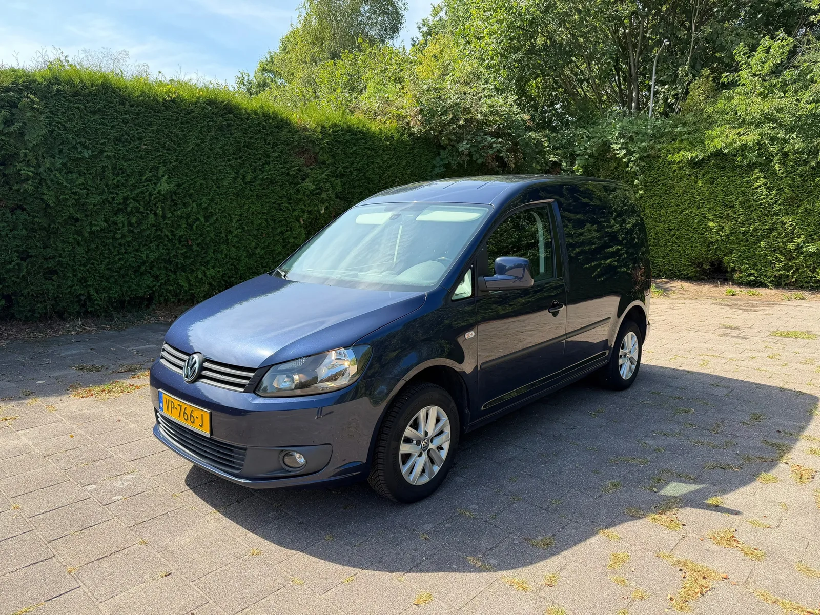 Volkswagen Caddy (2015) — foto 1