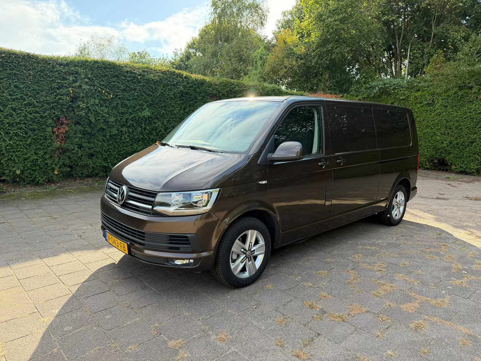 Volkswagen Transporter (2017) — foto 1