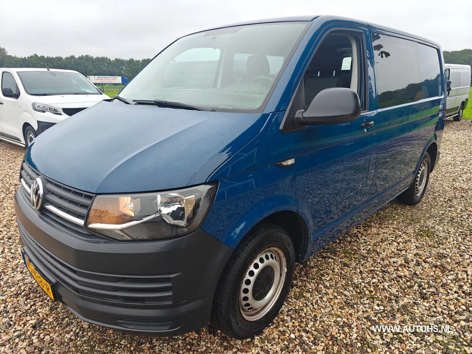 Volkswagen Transporter (2016) — foto 1