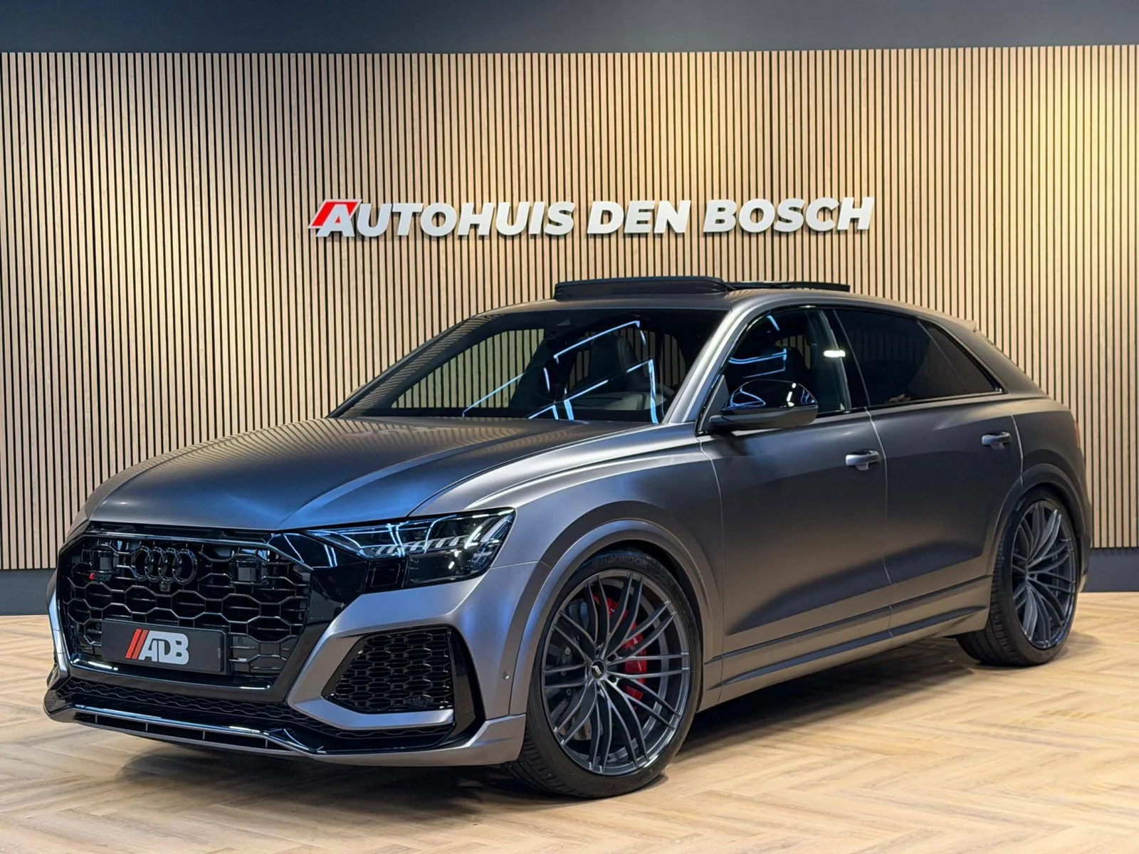 Audi RSQ8 (2020) — foto 1