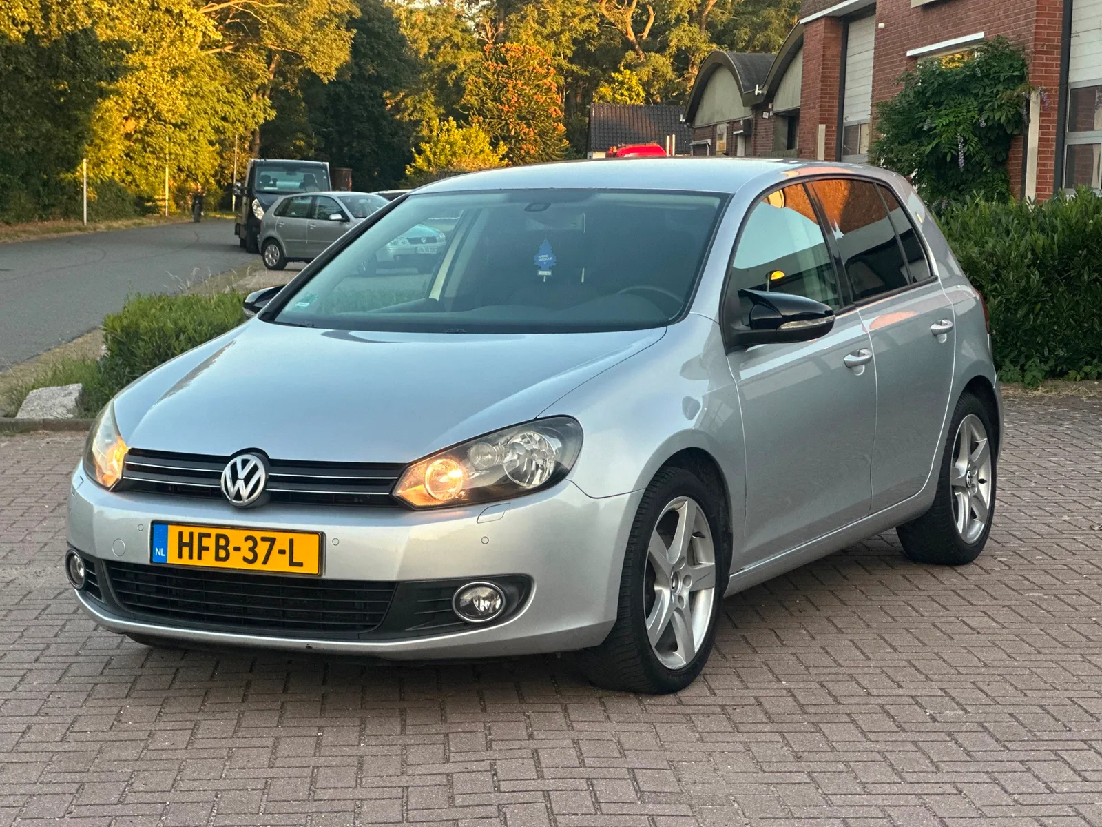 Volkswagen Golf (2009) — foto 1