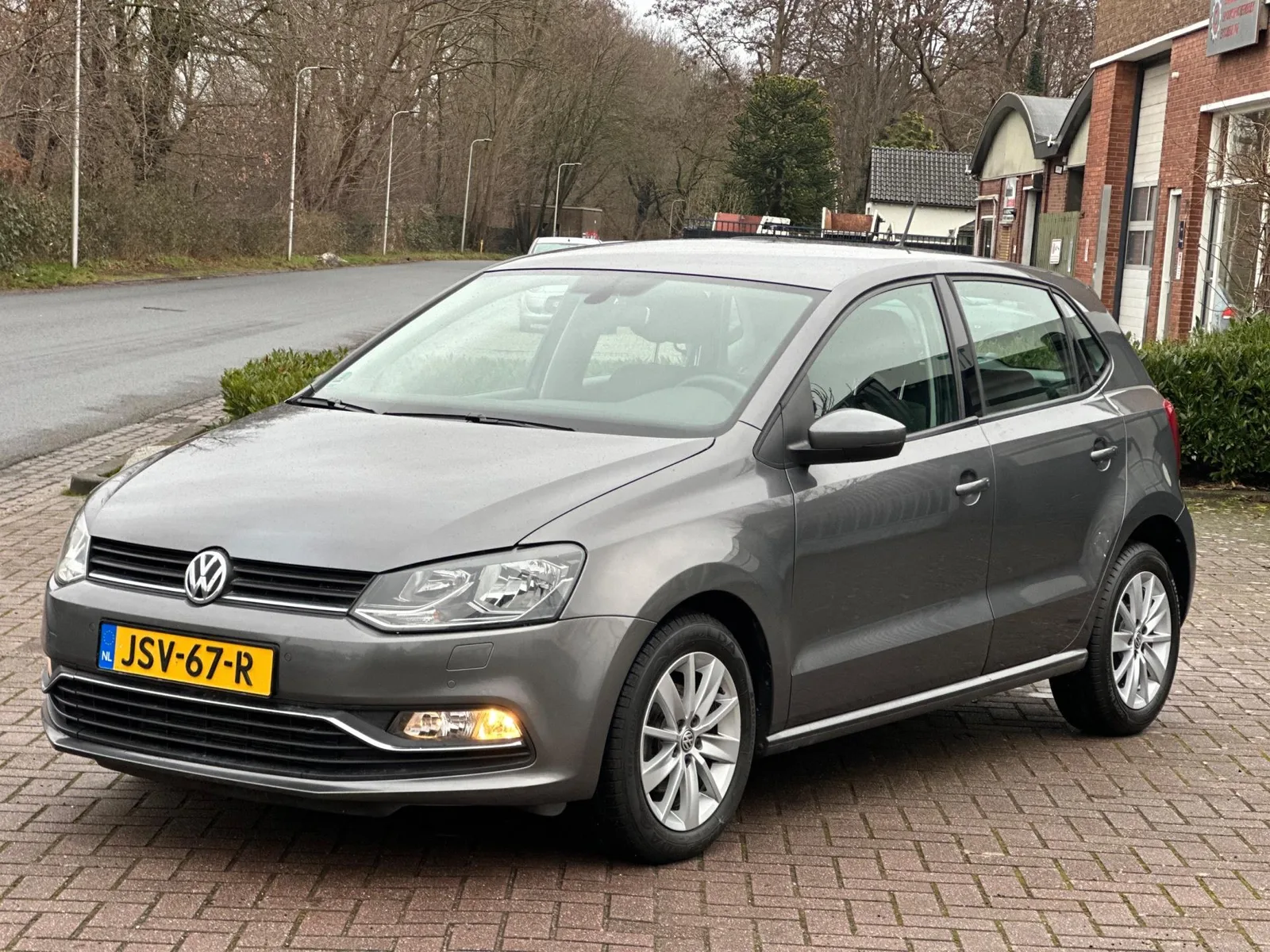 Volkswagen Polo (2014) — foto 1